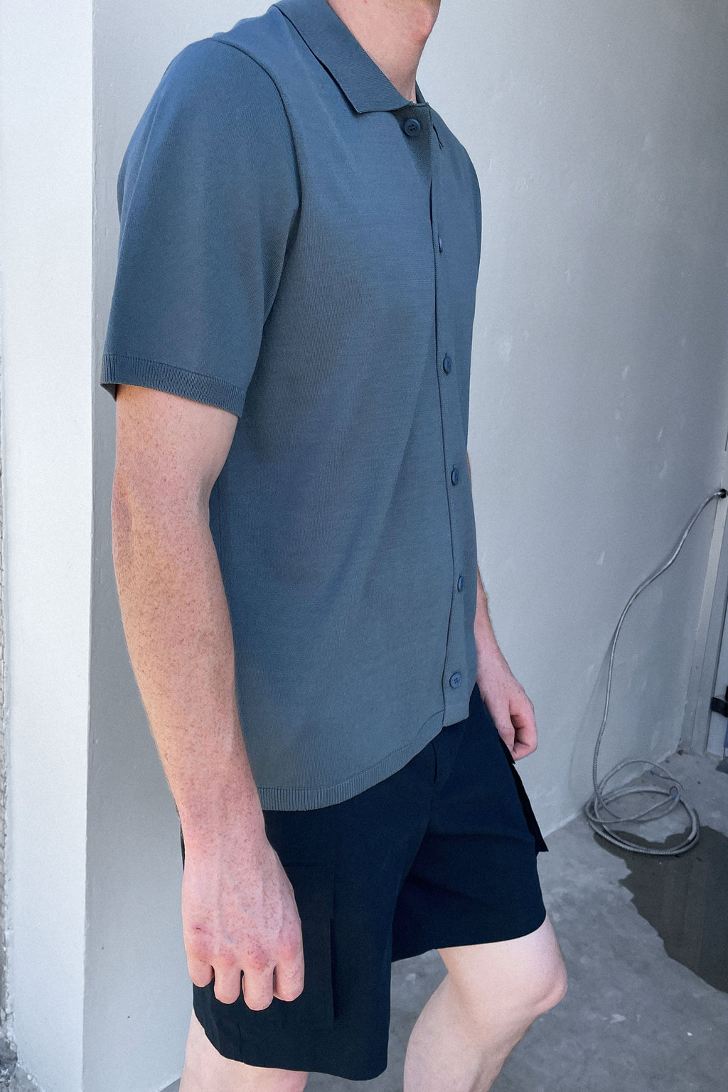 SHORT SLEEVE POLO BUTTON UP