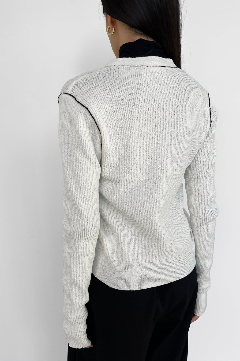 CONTRAST TRIM CARDIGAN