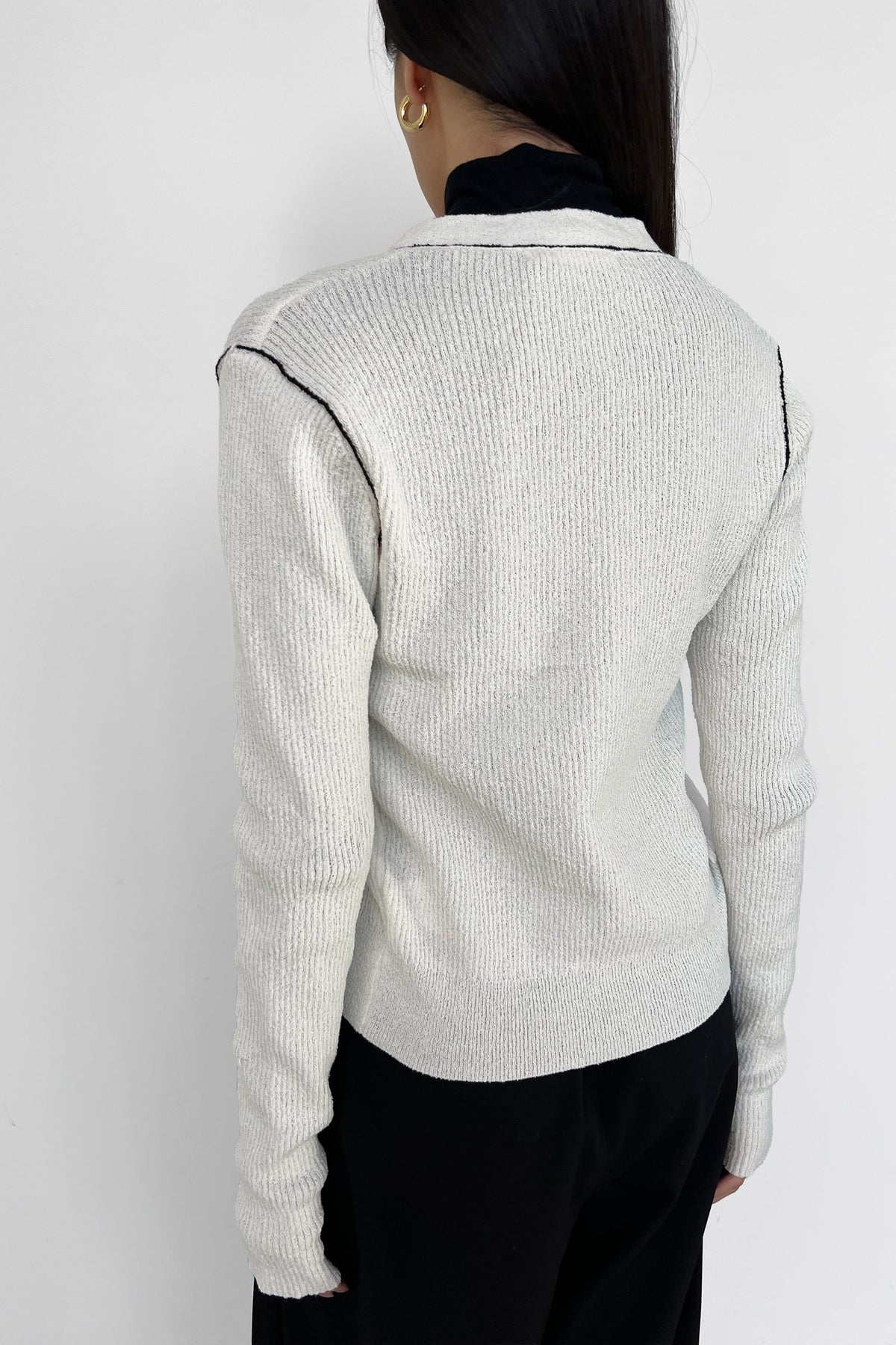 CONTRAST TRIM CARDIGAN