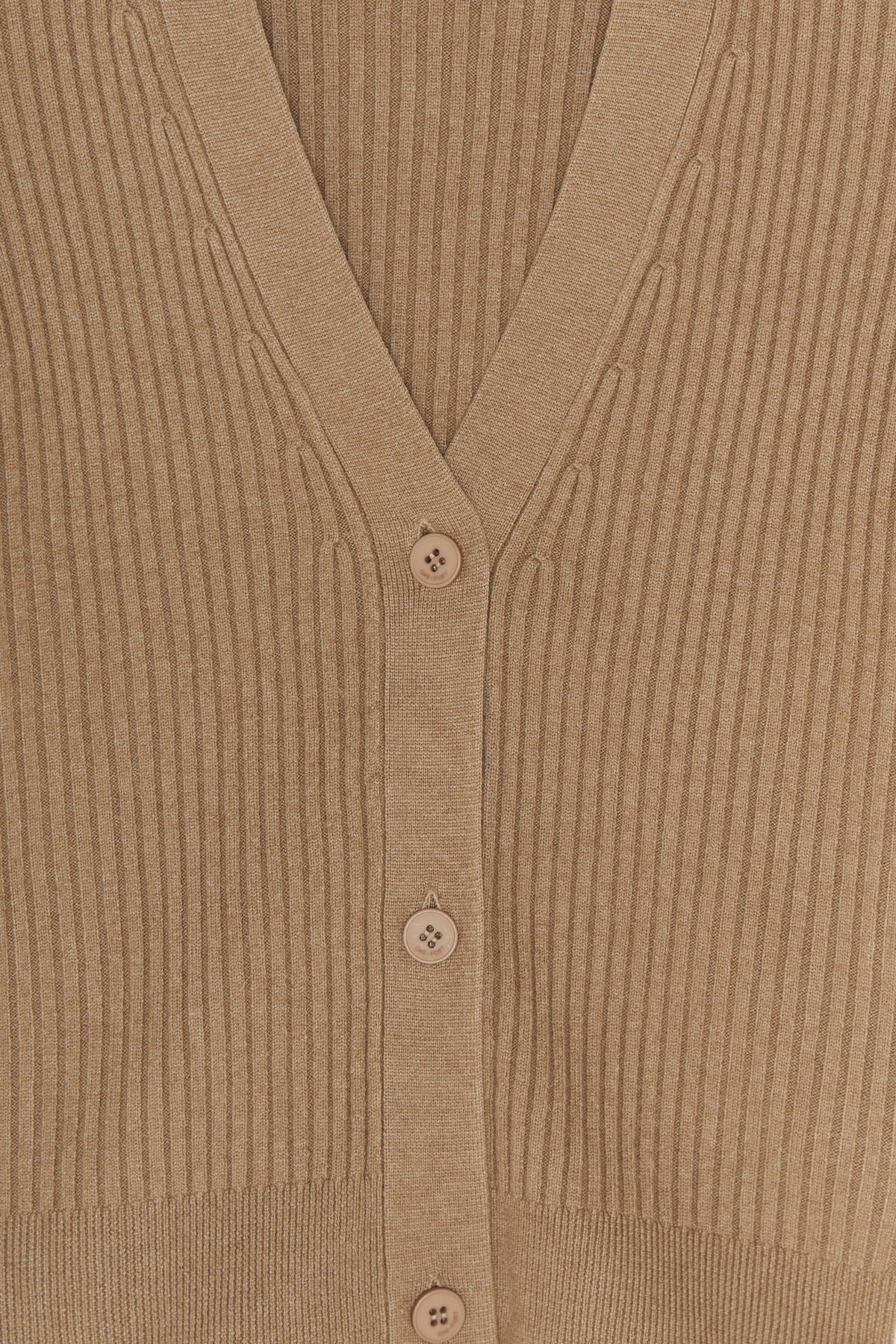 PUFFY SHOULDER CARDIGAN
