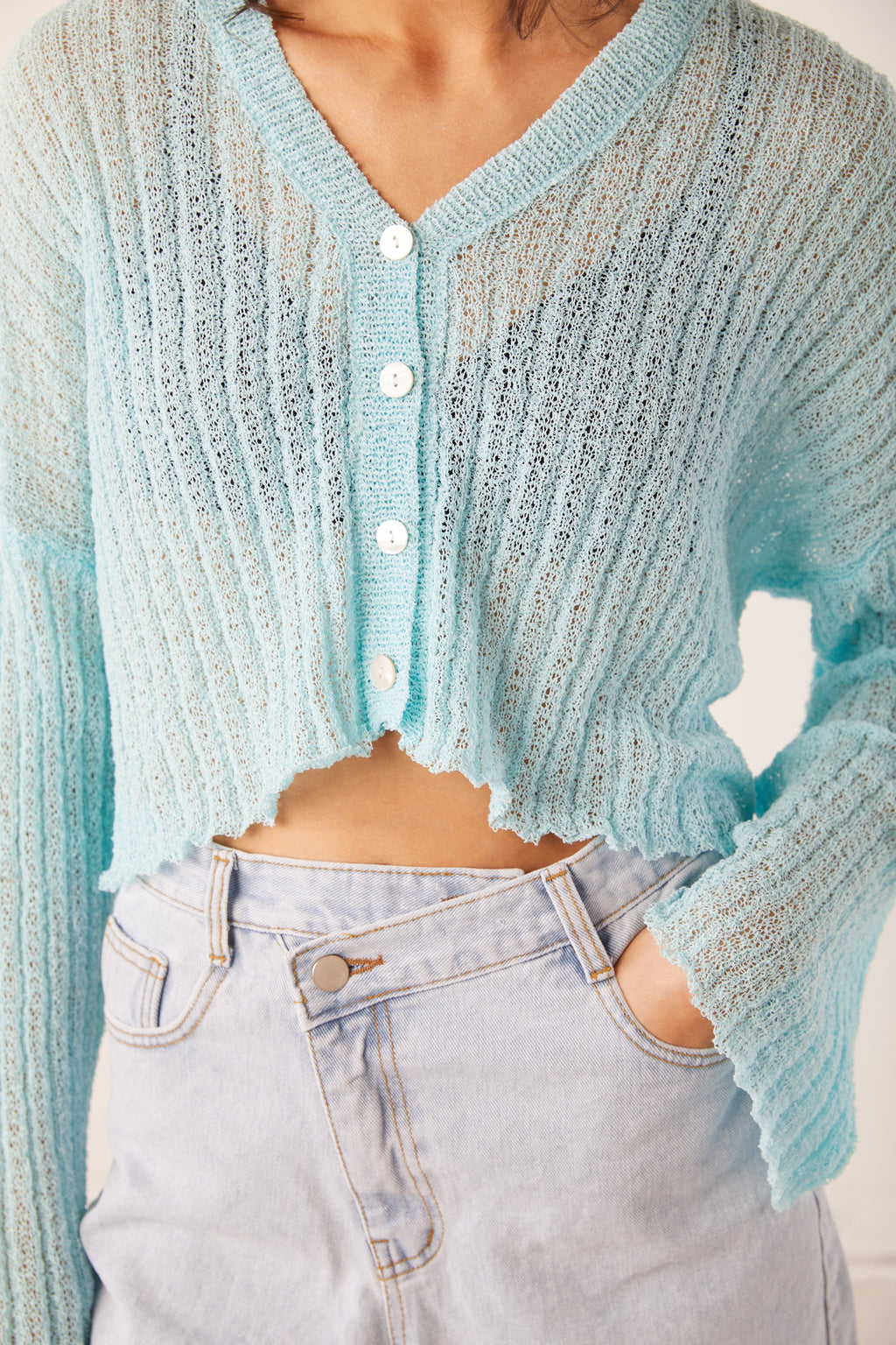 CROPPED OVERSIZED CARDIGAN