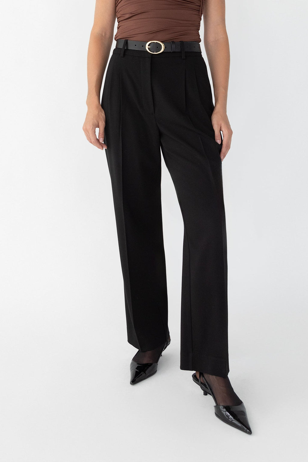 STRAIGHT LEG HIGH-RISE TROUSER
