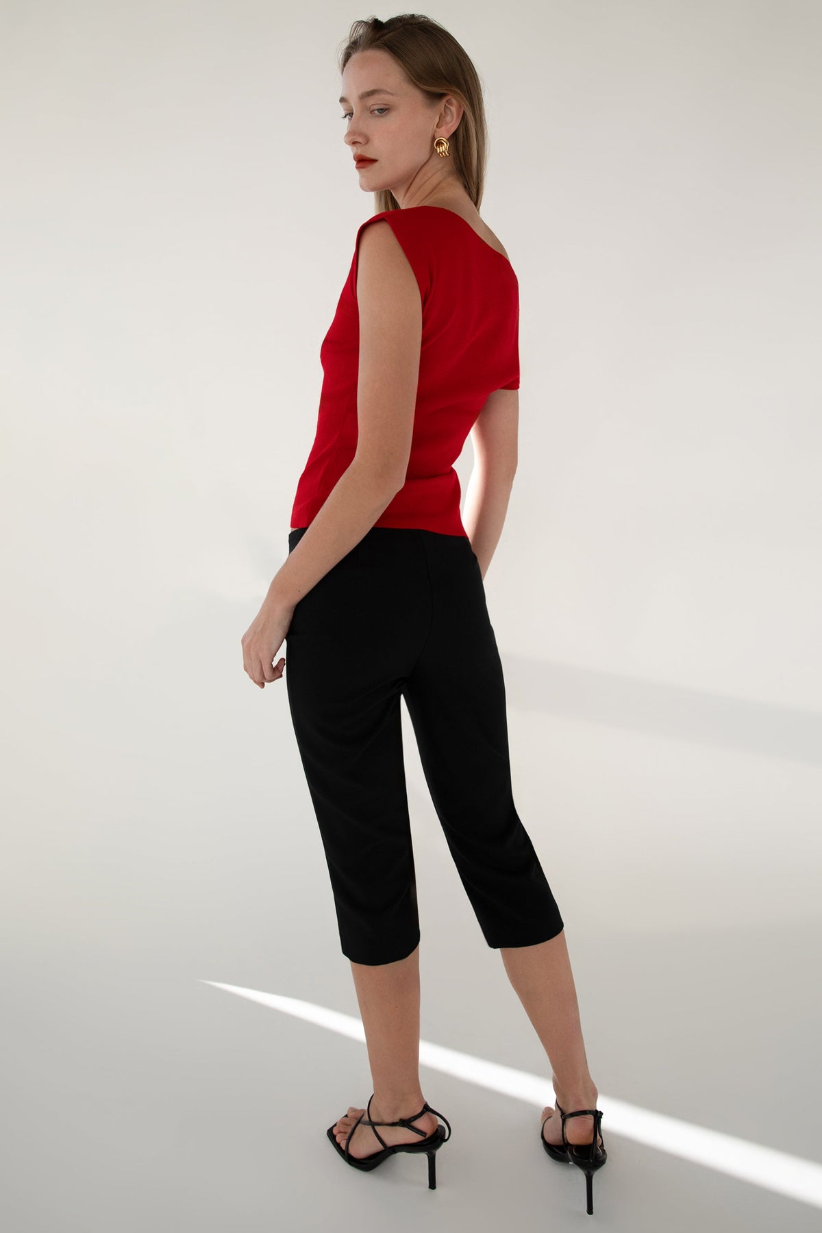 LOW-RISE CAPRI