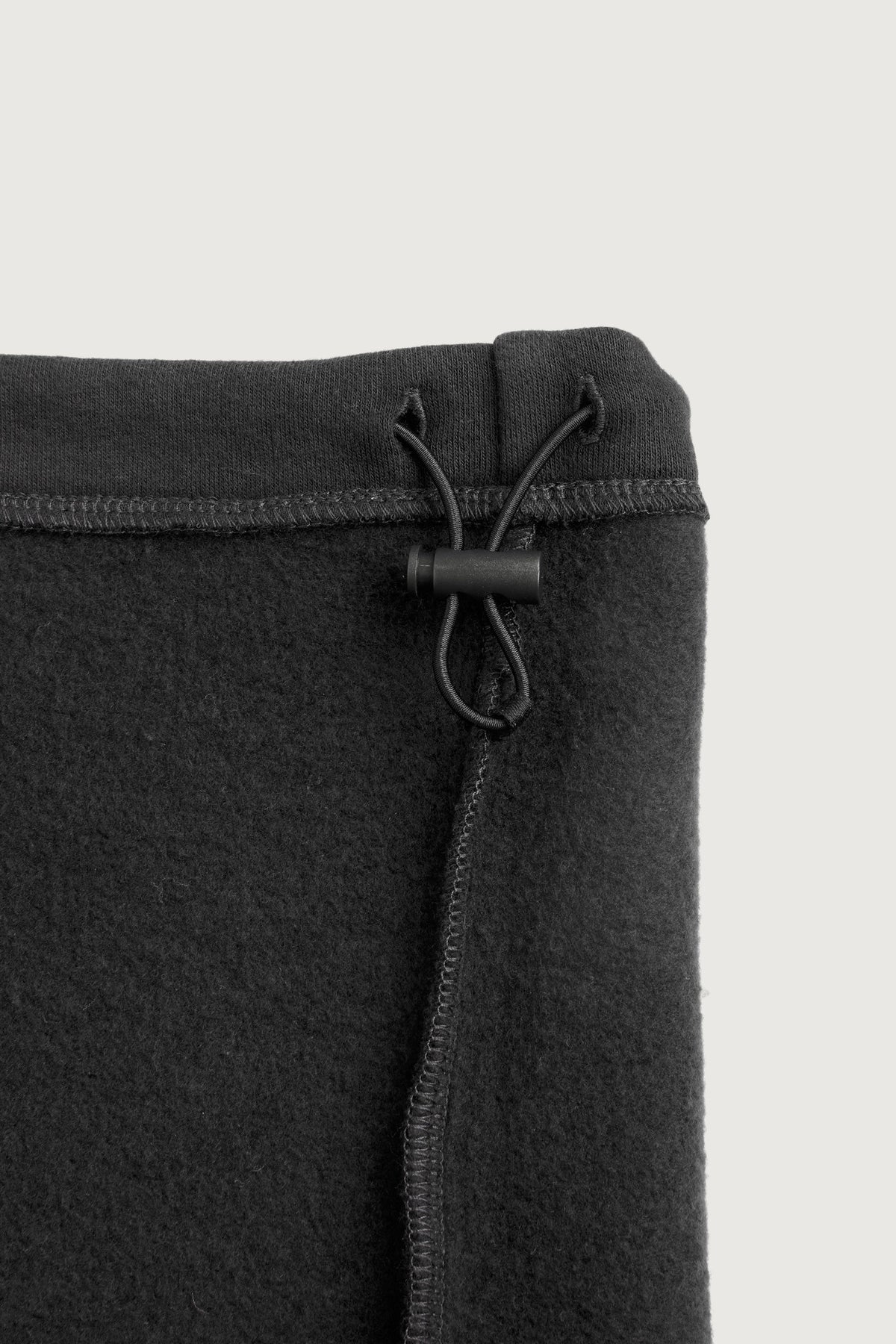 FLEECE STUDIO SWEATPANT WITH SHOCKCORD HEM