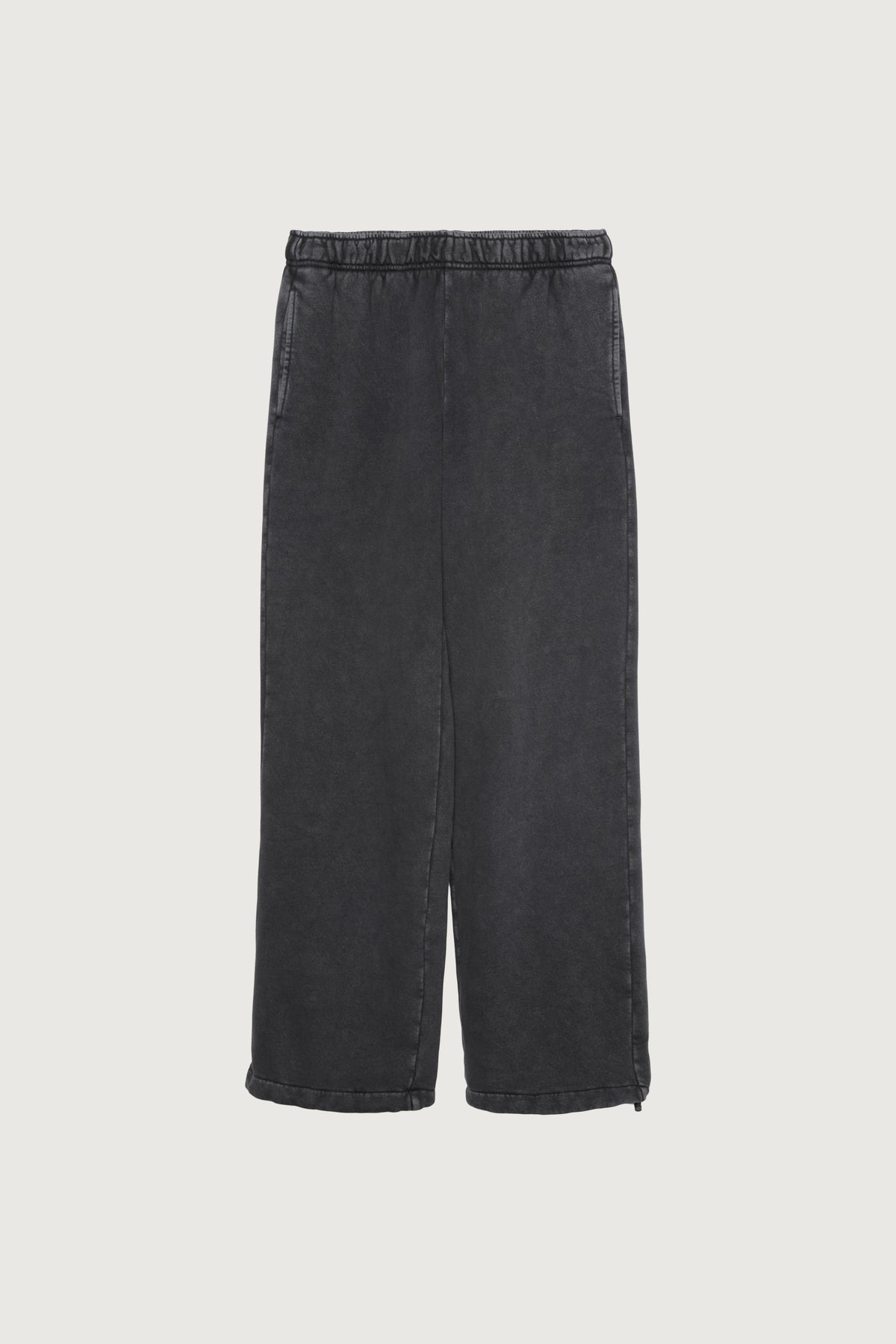 FLEECE STUDIO SWEATPANT WITH SHOCKCORD HEM