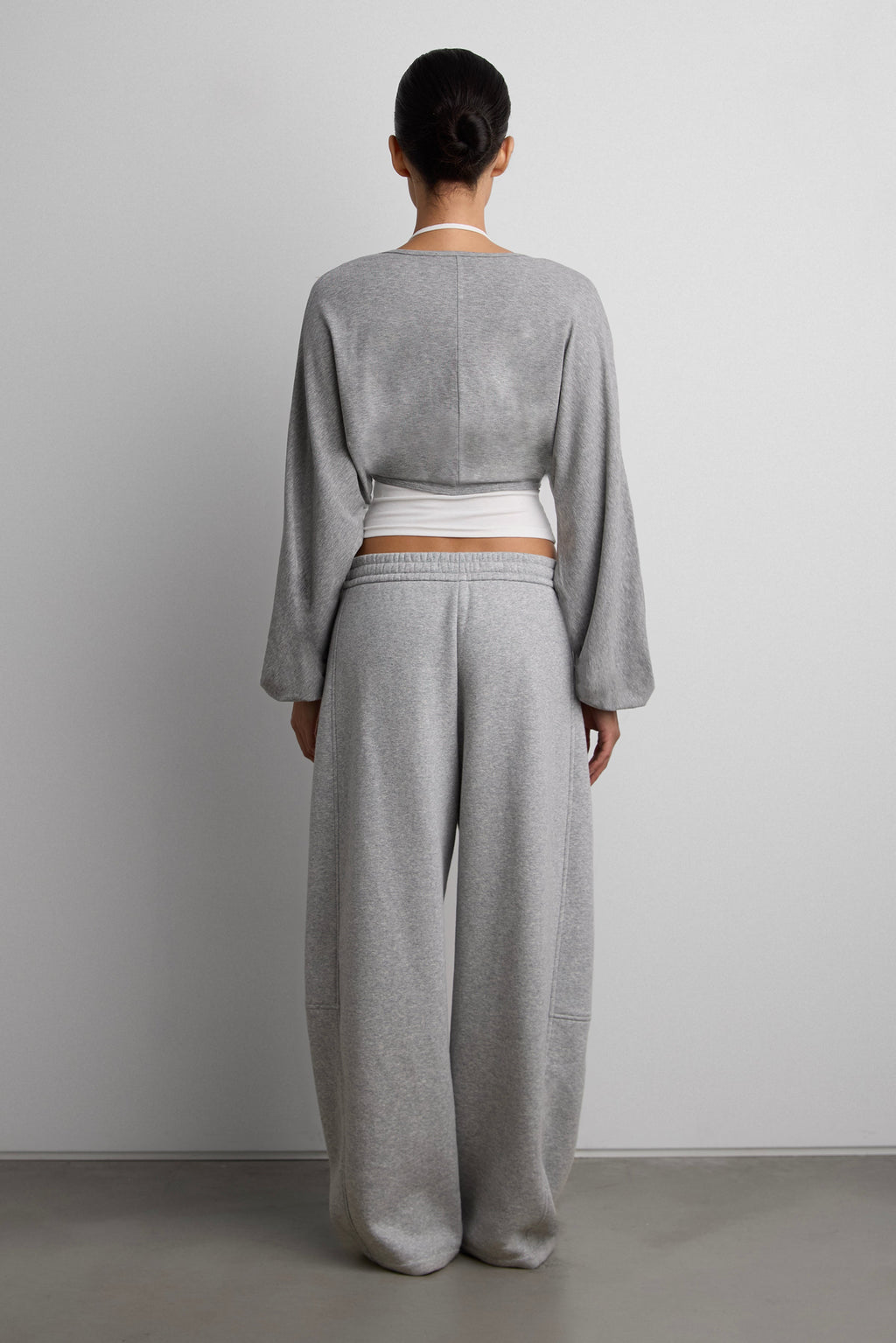FLEECE STUDIO BARREL LEG SWEATPANT