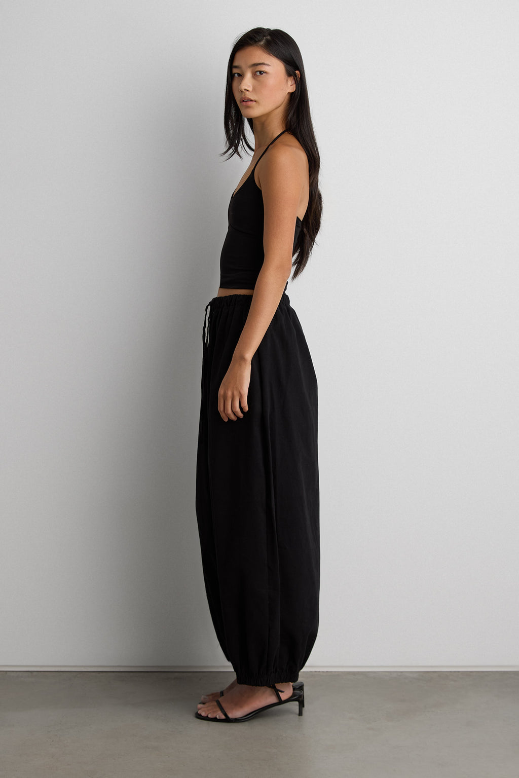 RELAXED BALLOON FIT COTTON PANT