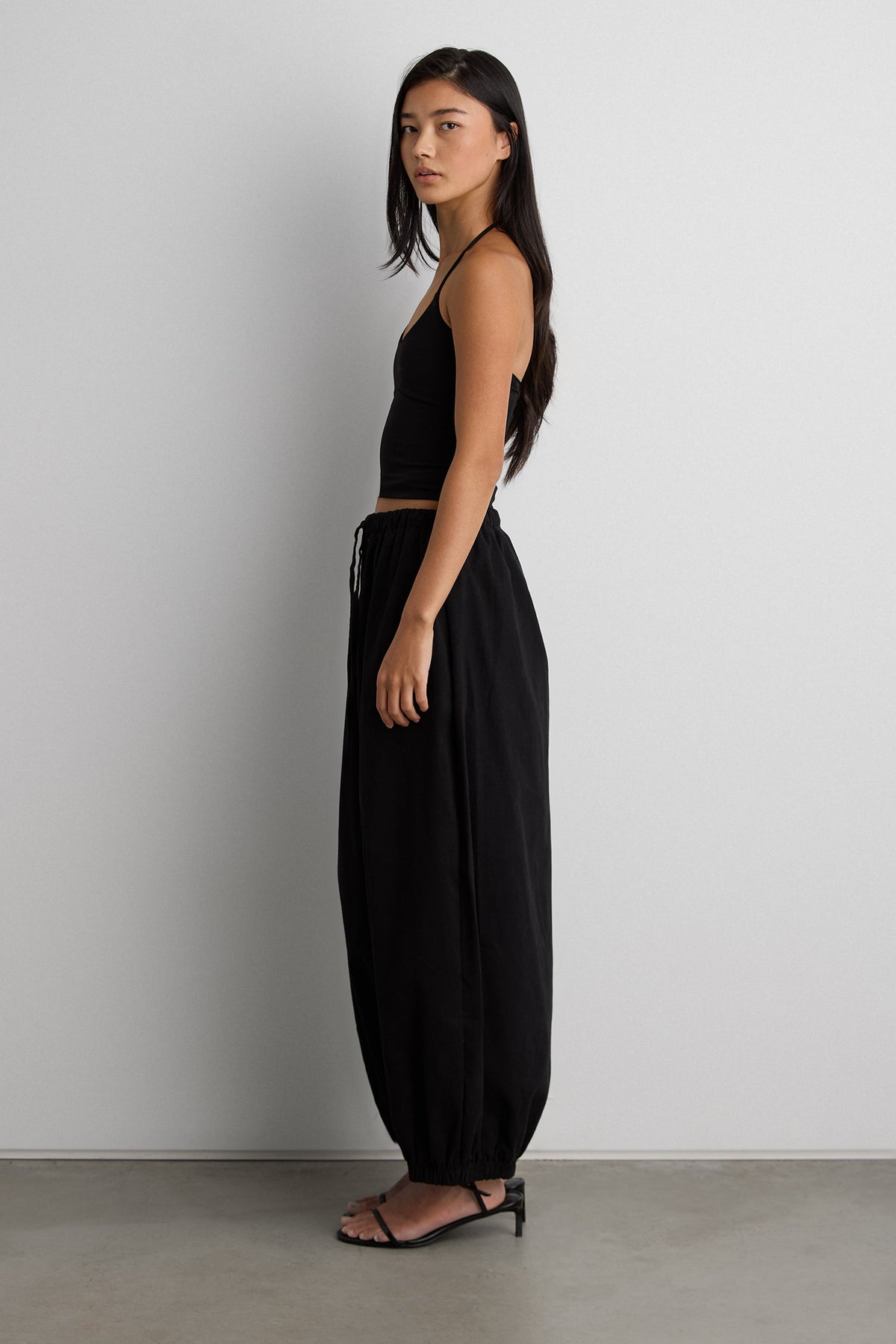 RELAXED BALLOON FIT COTTON PANT