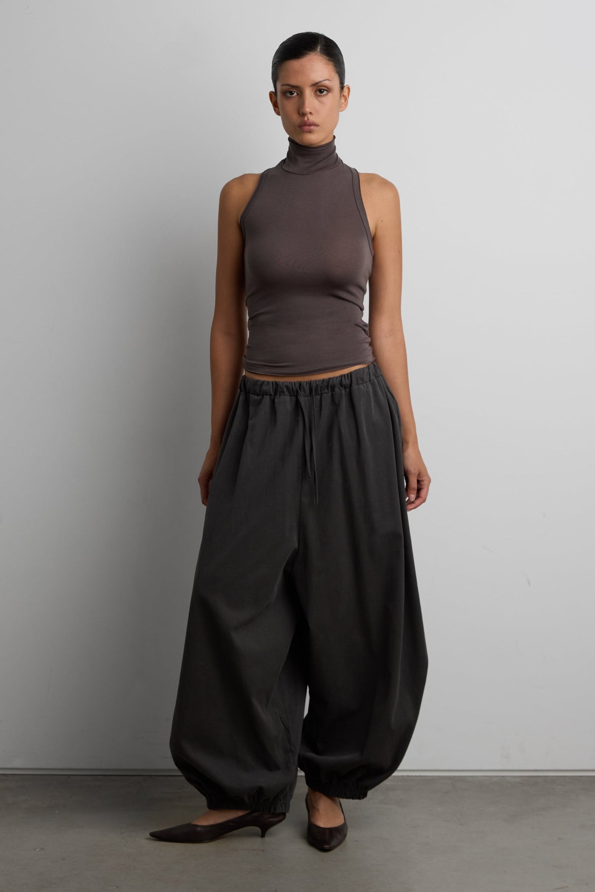 RELAXED BALLOON FIT COTTON PANT