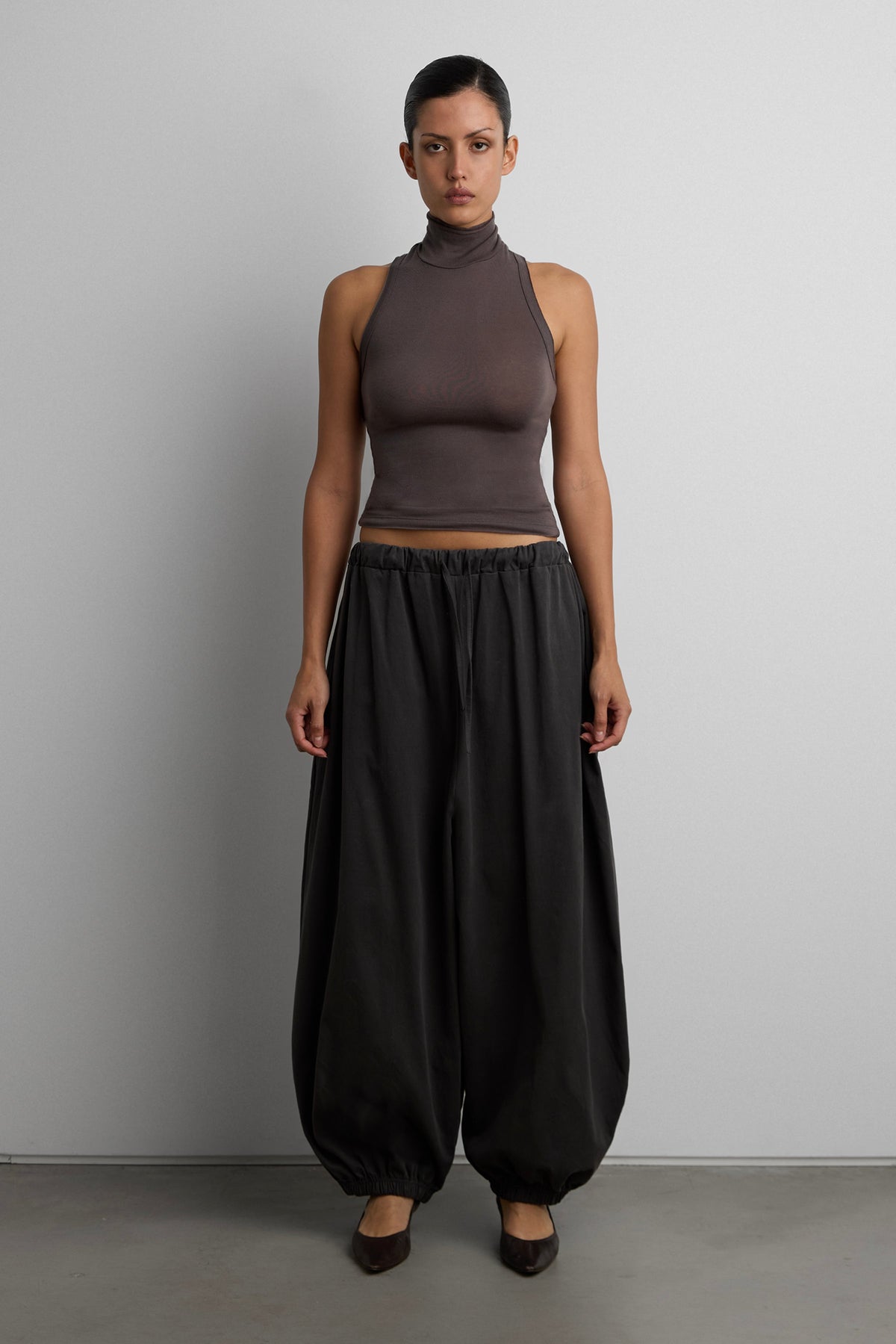 RELAXED BALLOON FIT COTTON PANT