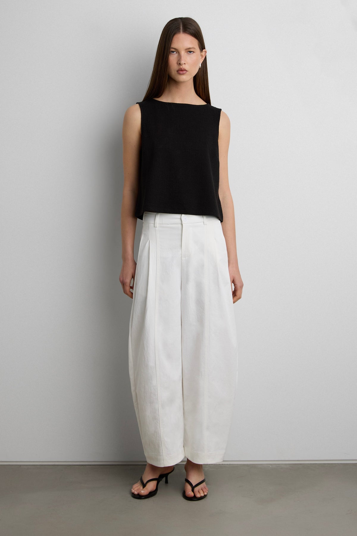 PETITE RELAXED PLEATED WIDE LEG PANT