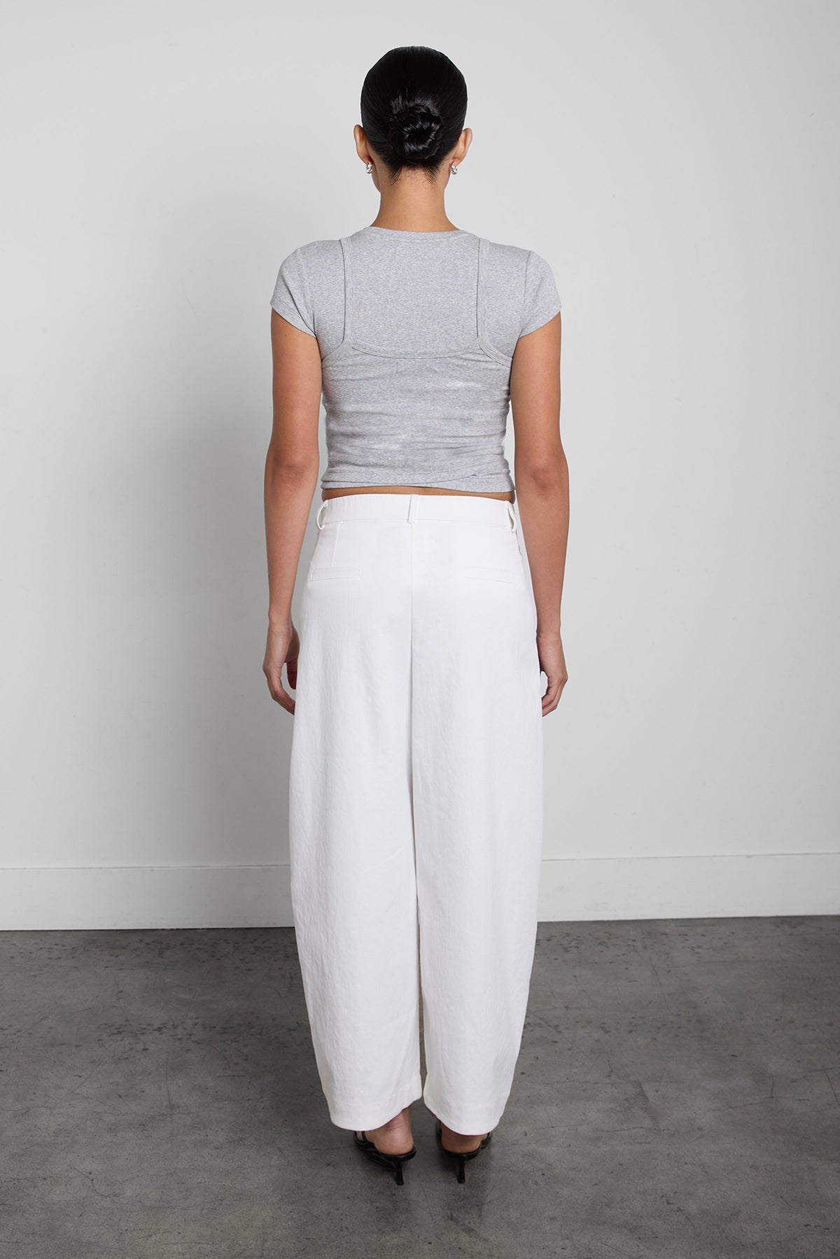 PETITE RELAXED PLEATED WIDE LEG PANT