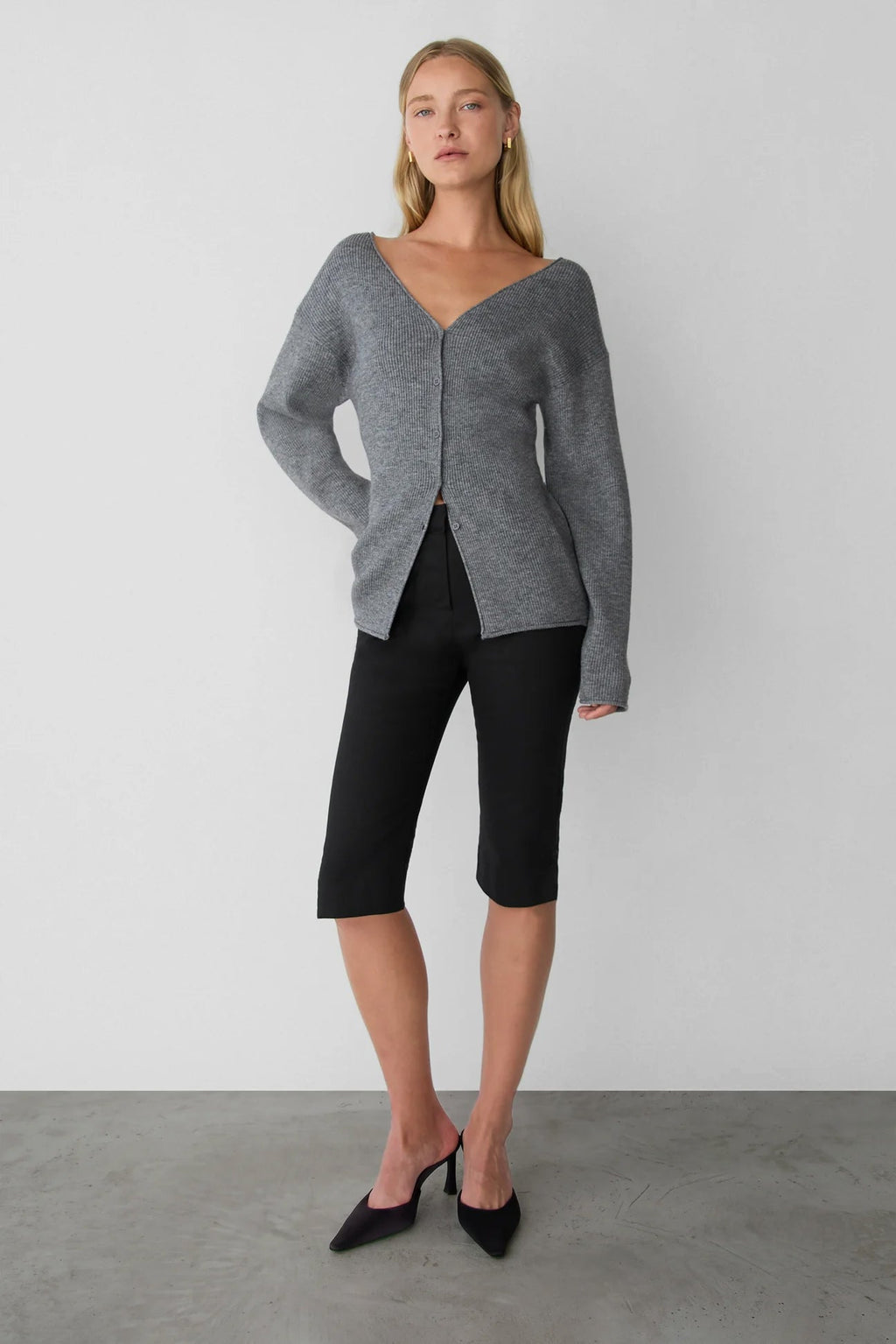 WOVEN CAPRI