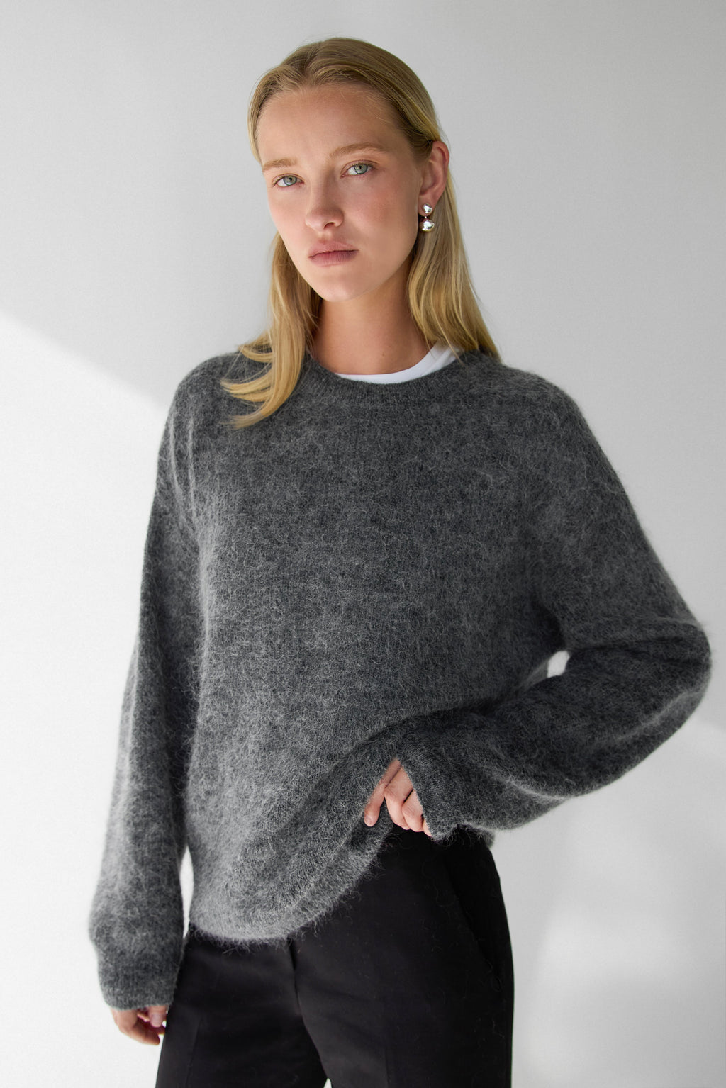 OVERSIZED WOOL BLEND CREWNECK