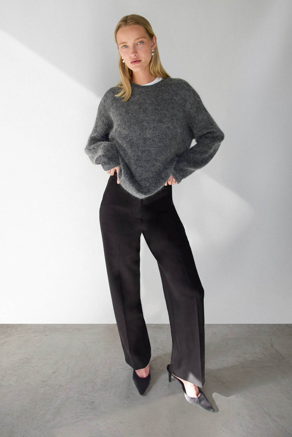OVERSIZED WOOL BLEND CREWNECK