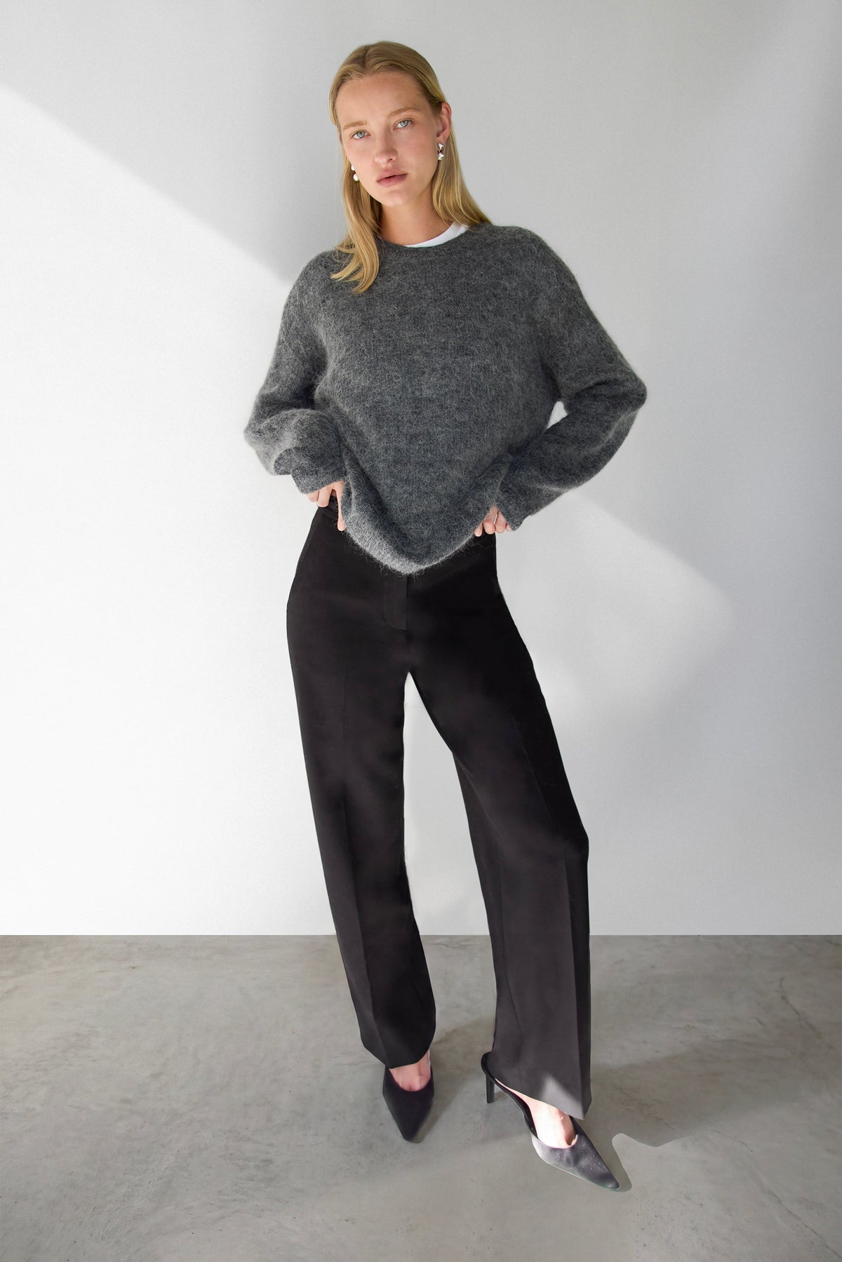 OVERSIZED WOOL BLEND CREWNECK