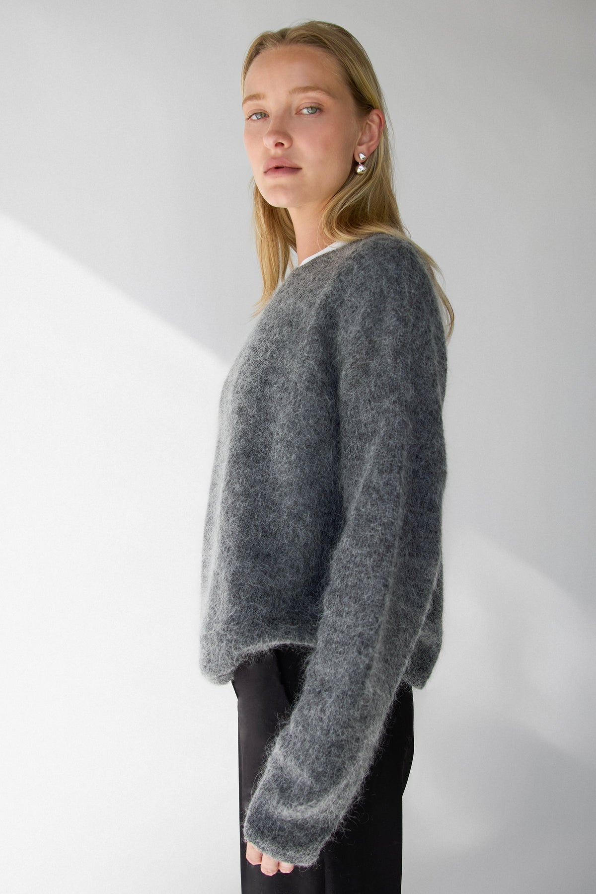 OVERSIZED WOOL BLEND CREWNECK