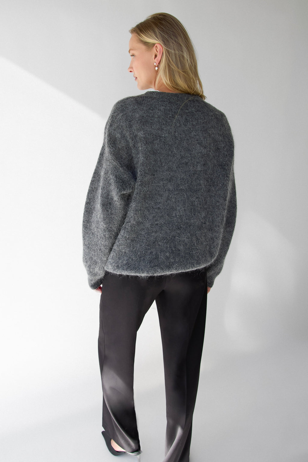 OVERSIZED WOOL BLEND CREWNECK